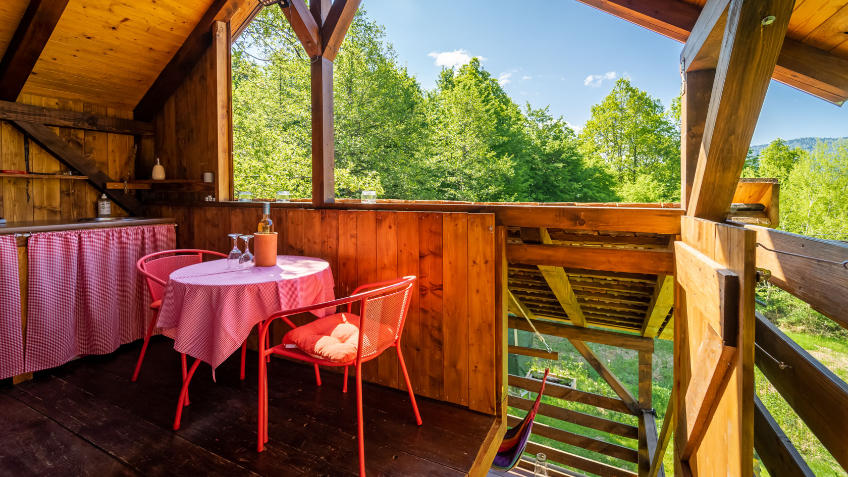 Robin's Hood — šuma noću